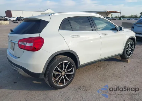 2016 Mercedes-Benz Gla 250 z USA, uszkodzony, nr VIN WDCTG4EB8GJ212203